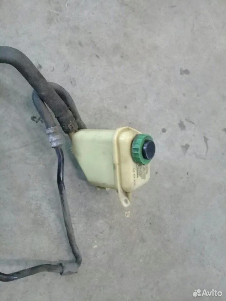 Бачок гура Volkswagen Touareg 1