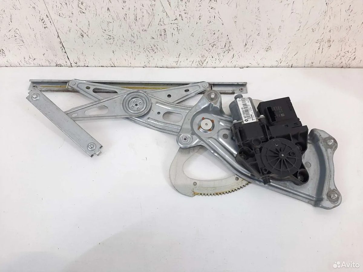 Стеклоподъёмник задний правый Renault Scenic 3