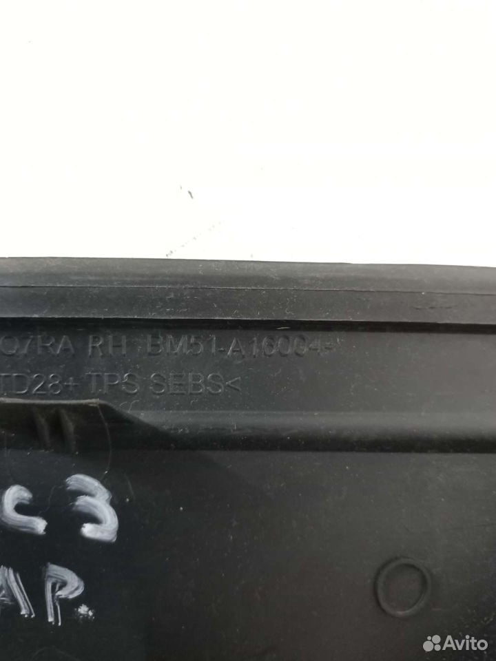 Накладка крыла правая Ford Focus 3 — фото 3