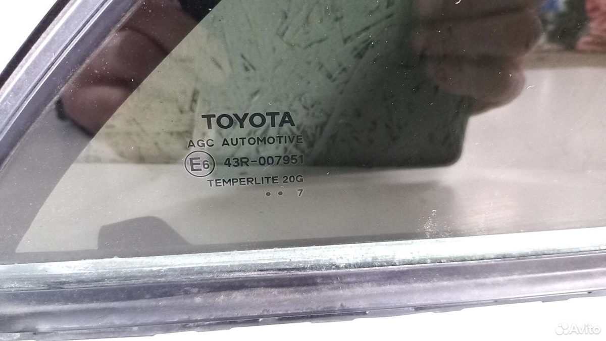 Форточка задняя правая Toyota Camry v55 — фото 3