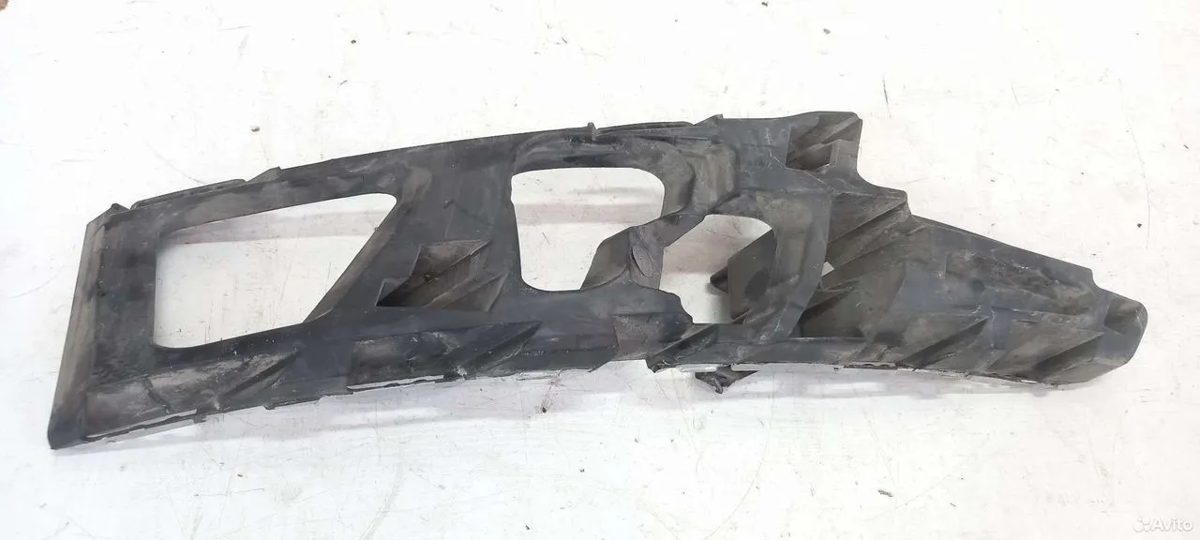 Кронштейн переднего бампера левая Ford Mondeo 4