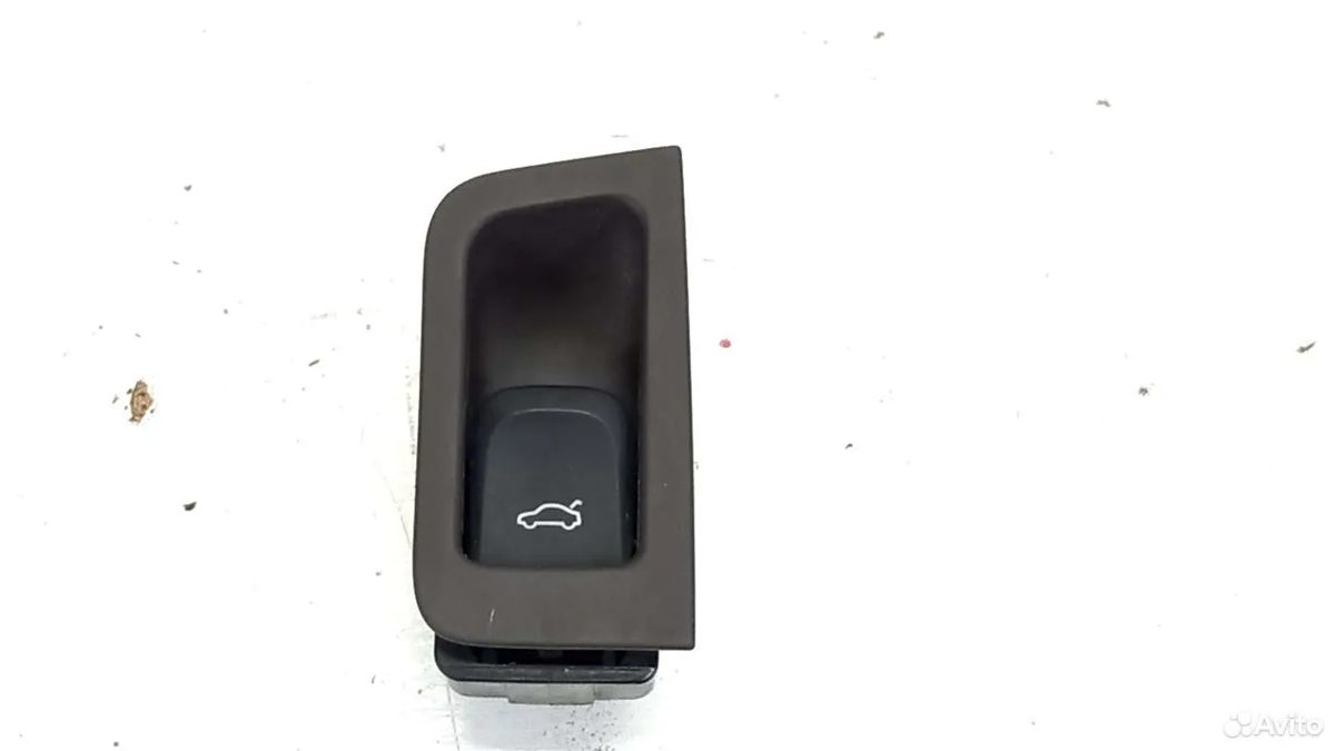 Кнопка открывания багажника Audi a6 c7