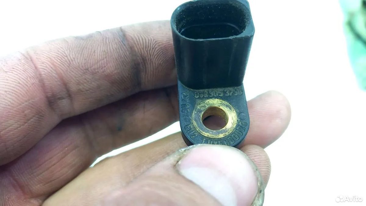 Датчик температуры воздуха VW Passat CC — фото 4
