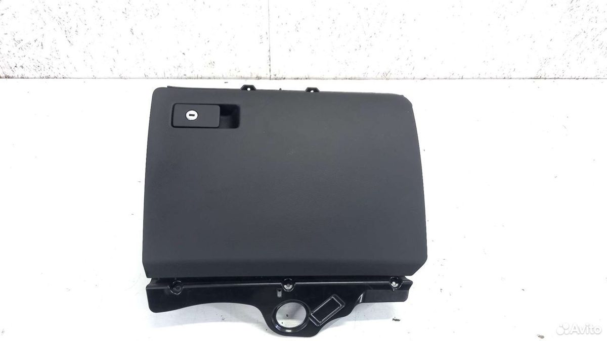 Бардачок торпеды Volkswagen Passat CC