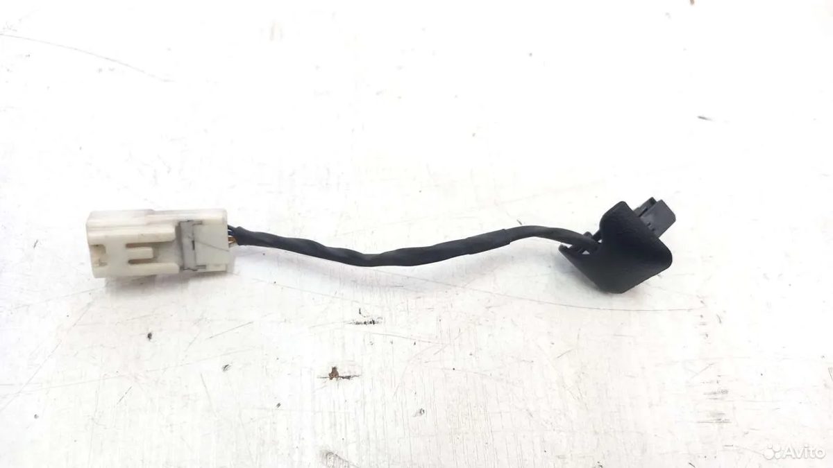 Проводка зеркала салона Toyota Camry v55