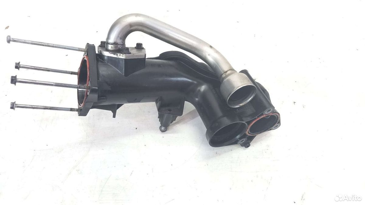 Воздуховод наддува Mercedes W251 R350