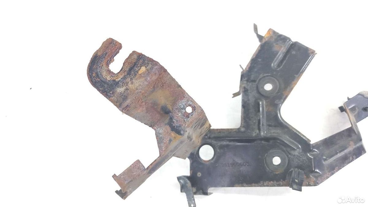 Кронштейн расширительного бачка Mercedes W251 R350 — фото 3