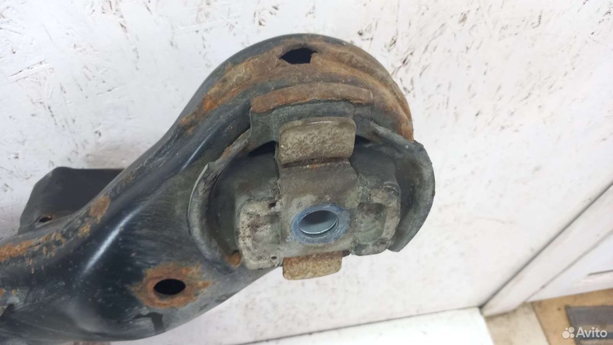 Подрамник задний Mercedes W251 R-class — фото 3