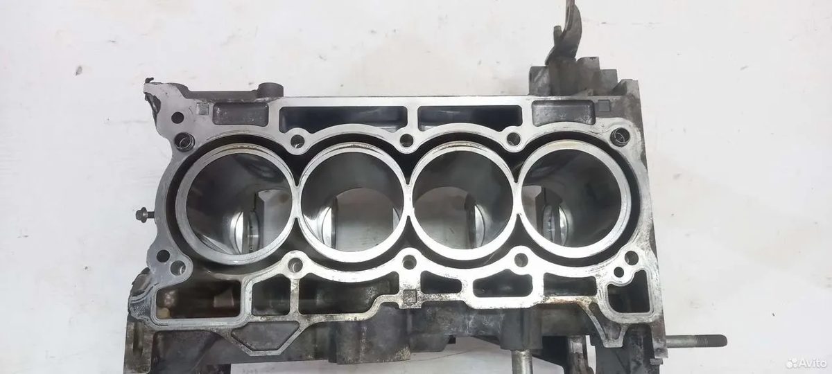 Блок цилиндров H4MD438 1.6 Renault