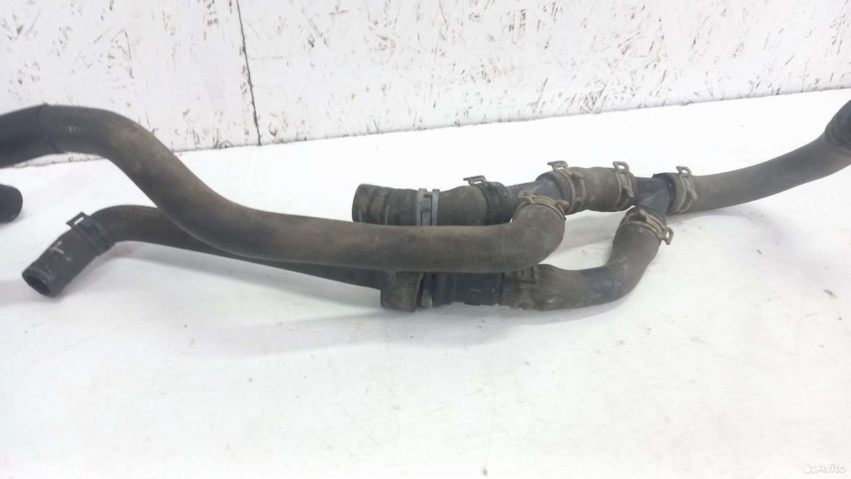 Патрубок охлождения 1.4 CZD Volkswagen Tiguan 2 — фото 2