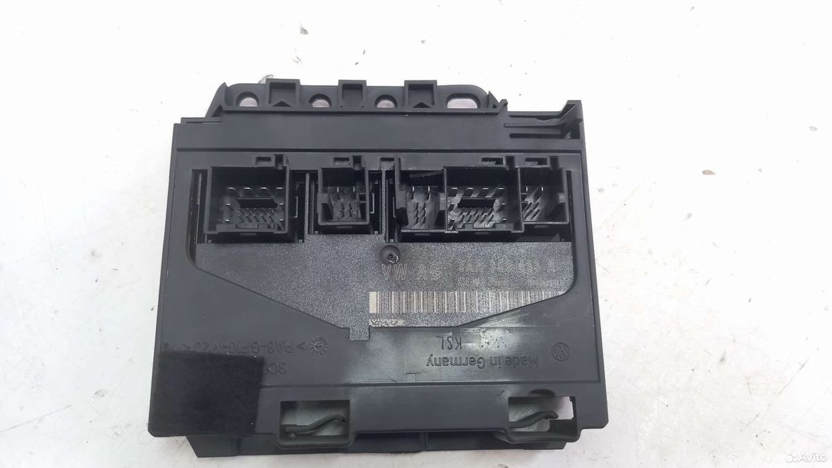 Блок комфорта 2.0 CBF Volkswagen Passat CC