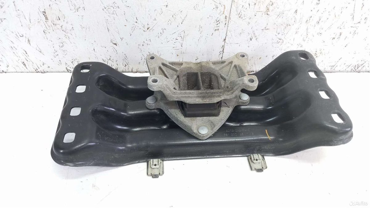 Опора АКПП 9-G Tronic Mercedes GLC C253
