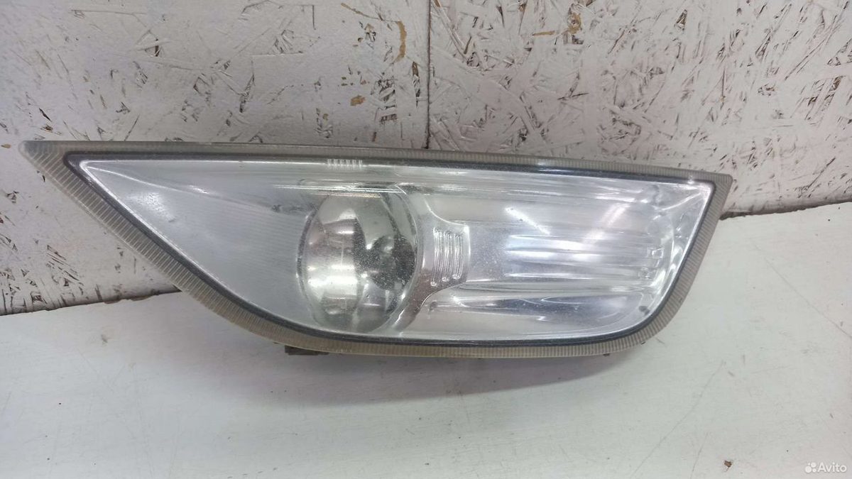 Противотуманная фара левая Ford Mondeo 4 2011