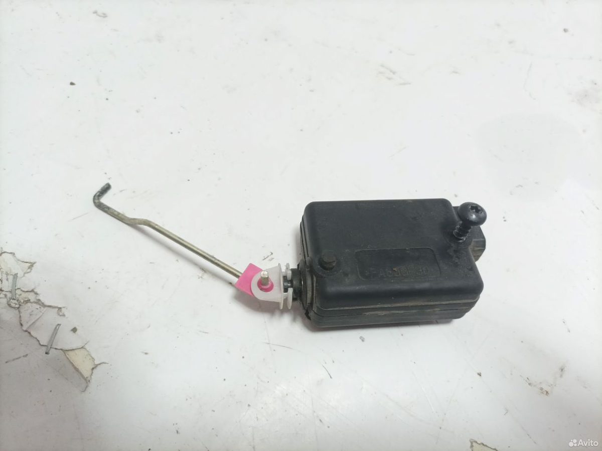 Привод замка багажника Renault Logan 2