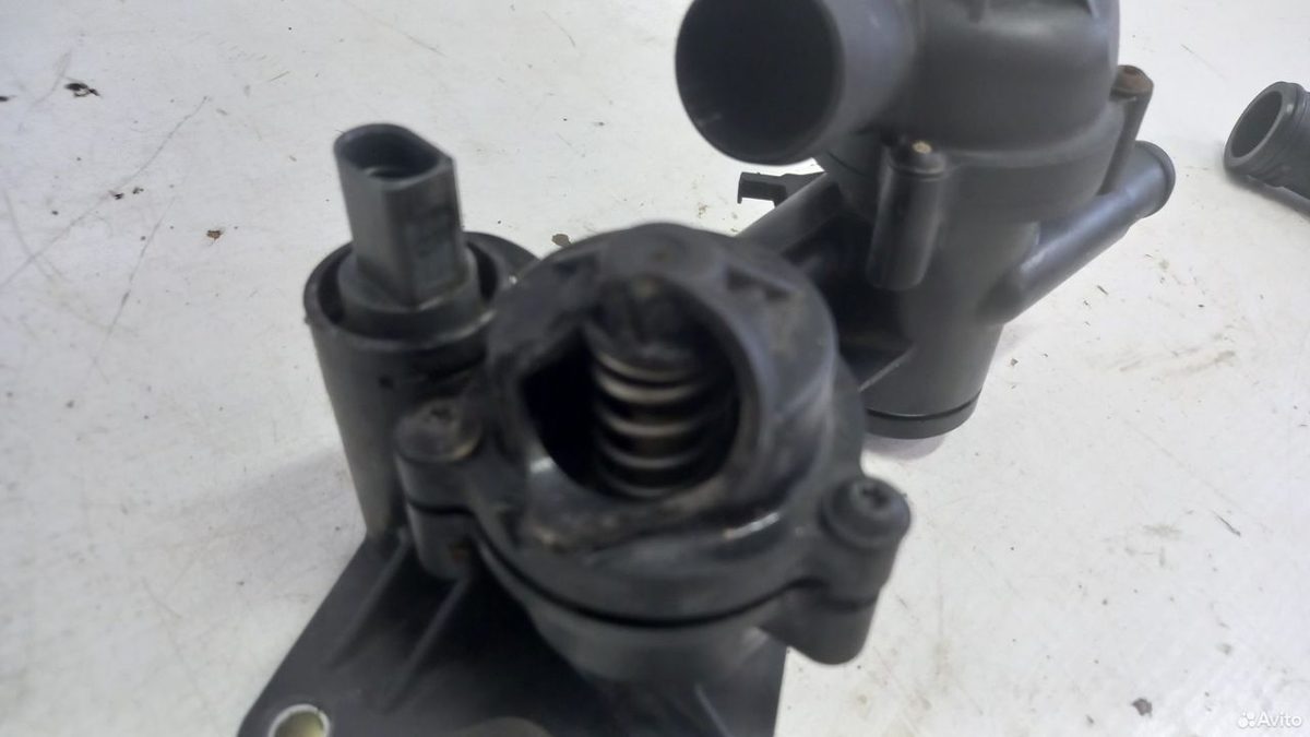 Корпус термостата 1.6 CFN Volkswagen Polo 5 — фото 4