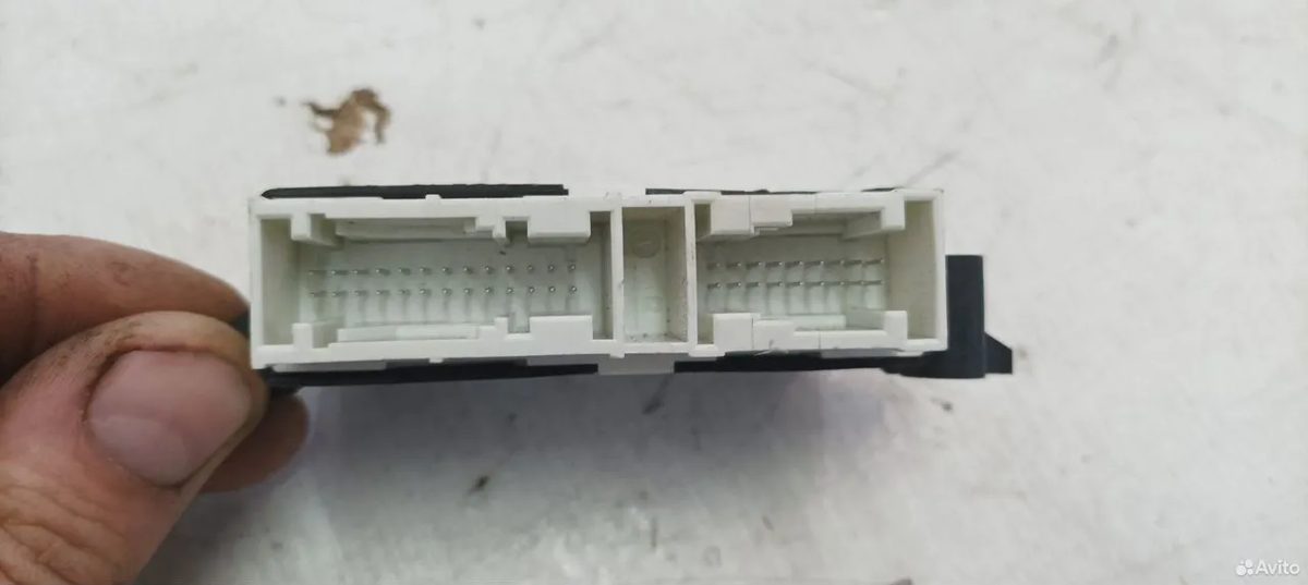 Блок парктроников Skoda Karoq — фото 4