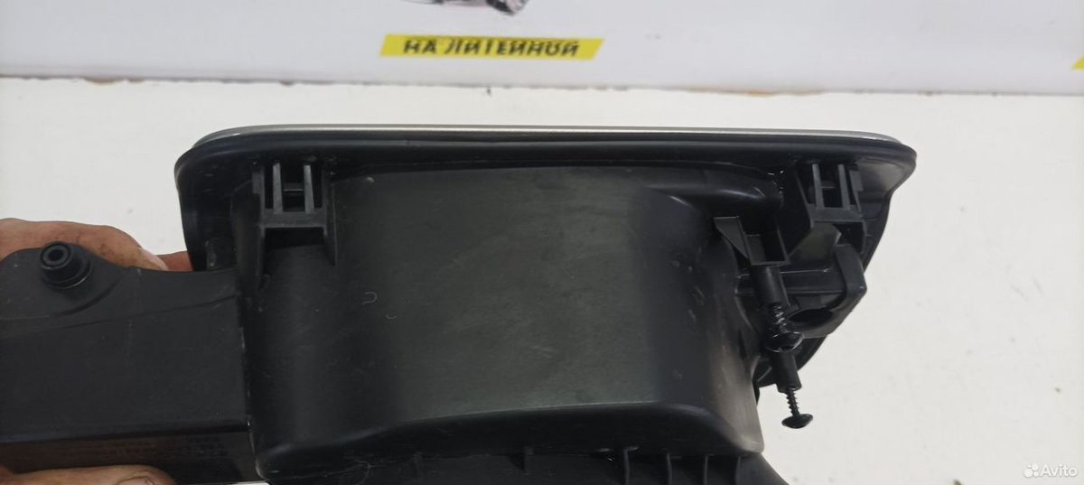 Лючок бензобака Skoda Karoq 2020 — фото 6