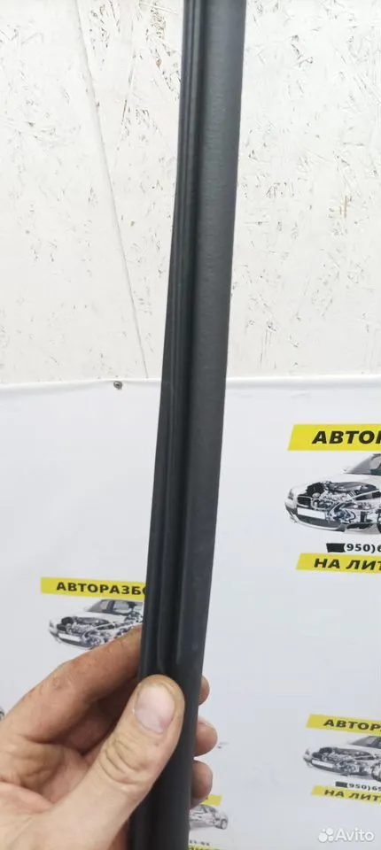Уплотнитель двери проема задний правый Skoda Karoq — фото 4