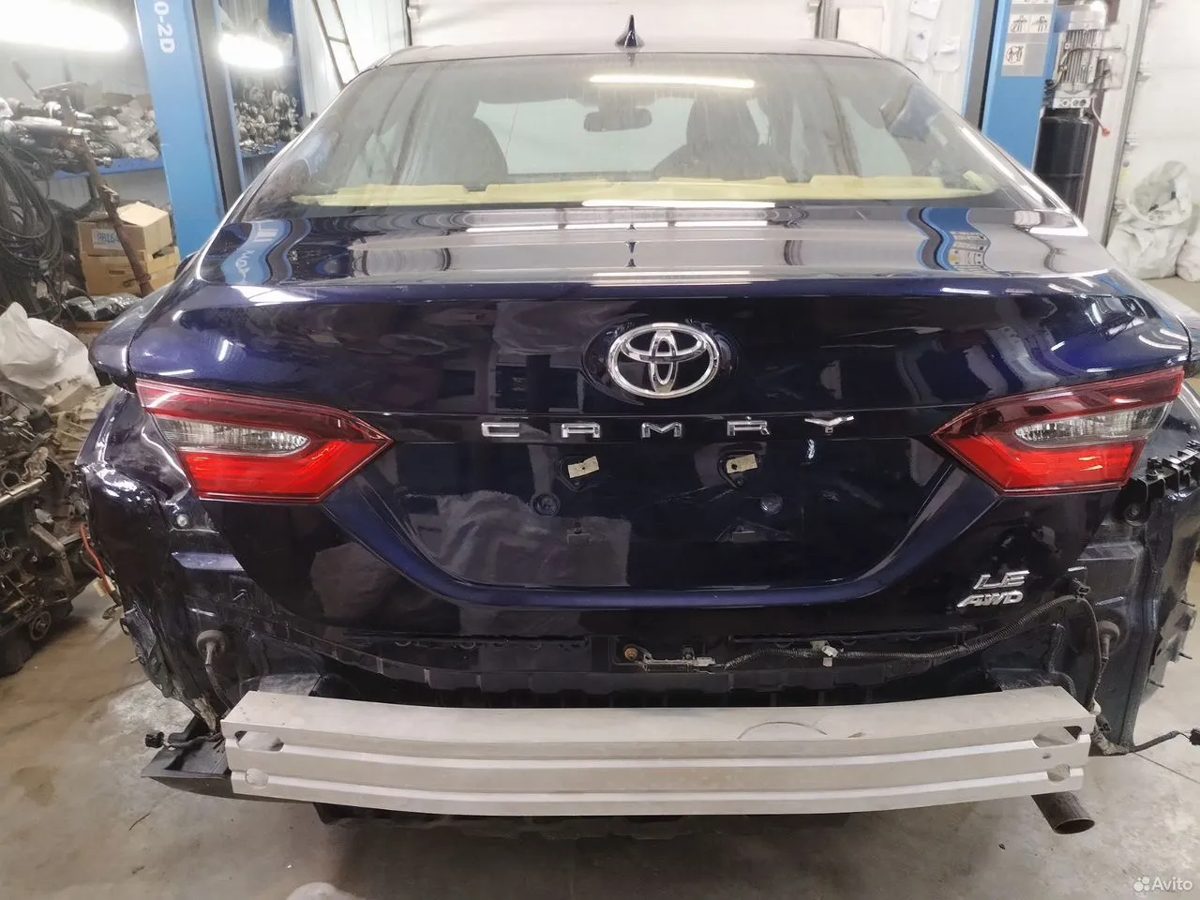 Крышка багажника Toyota Camry XV70