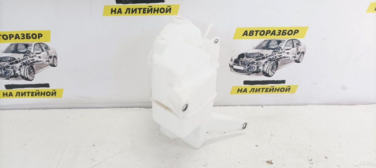 Бачок омывателя Toyota Camry XV70 — фото 2