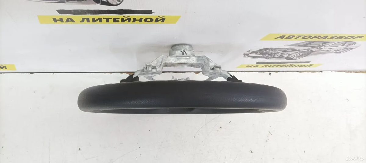 Рулевое колесо Toyota Camry XV70 — фото 2