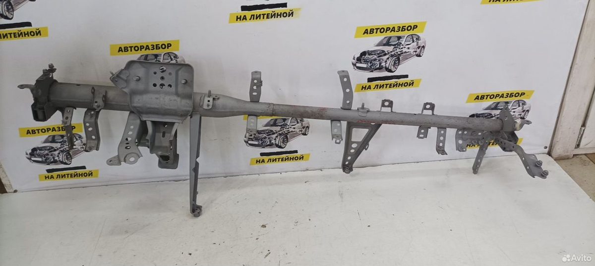Усилитель торпедо Toyota Camry XV70