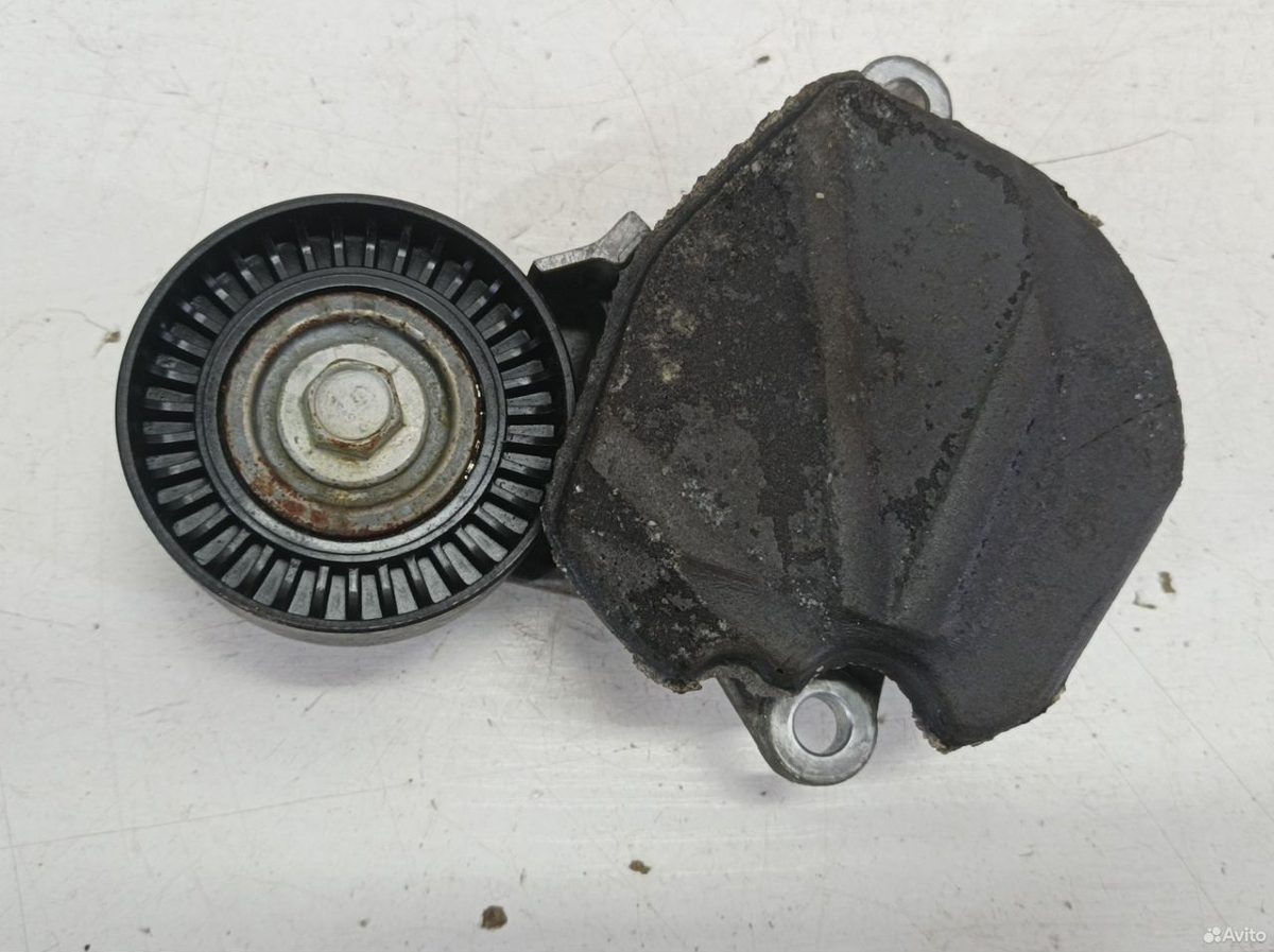 Натяжитель приводного ремня A25A Toyota Camry XV70 — фото 3