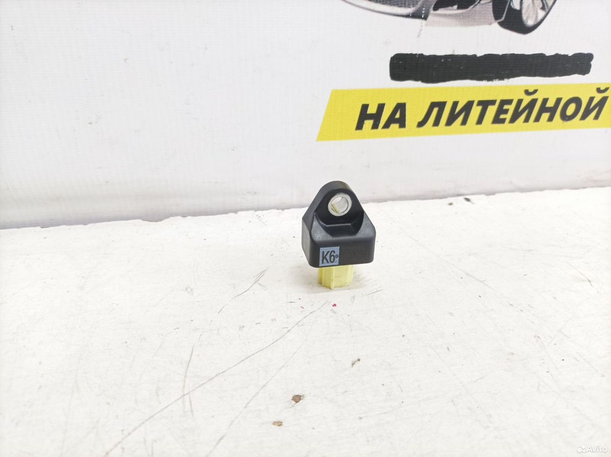Датчик удара передний Toyota Camry XV70