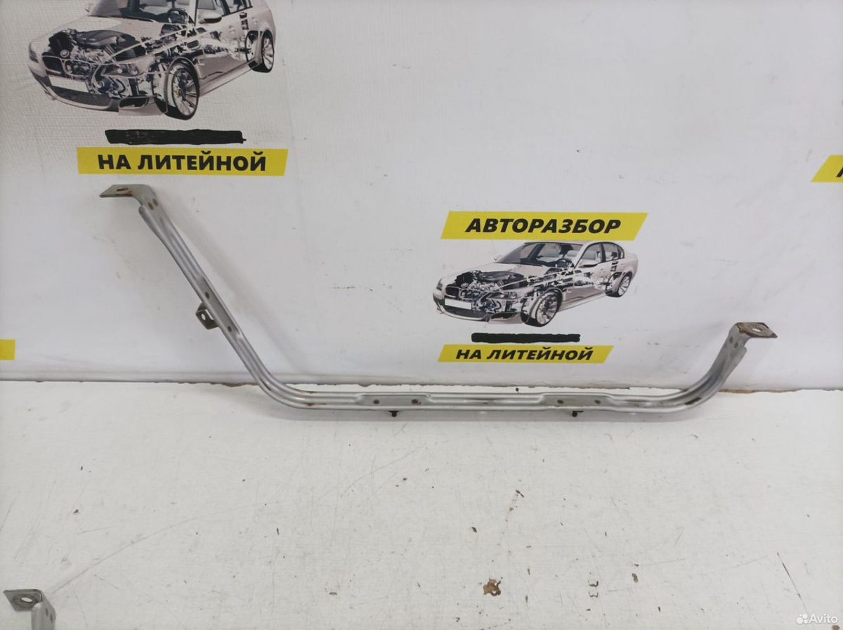 Крепление бака Toyota Camry XV70 — фото 5