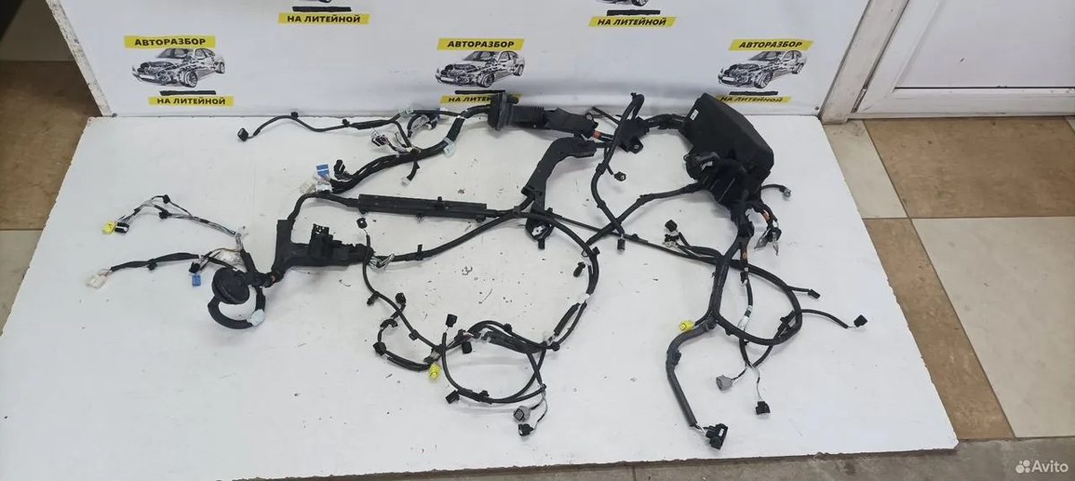 Проводка под капотом A25A Toyota Camry XV70