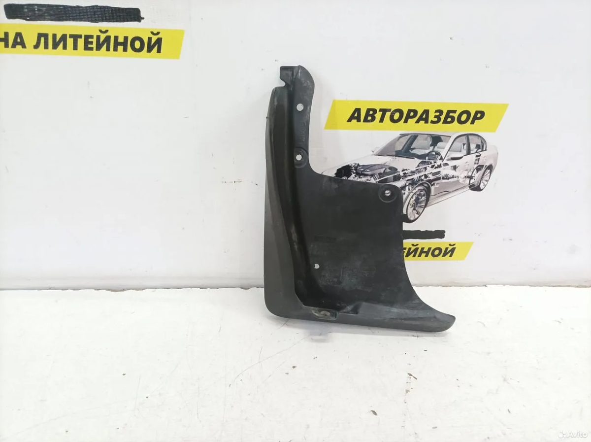 Брызговик задний левый Toyota Camry XV70