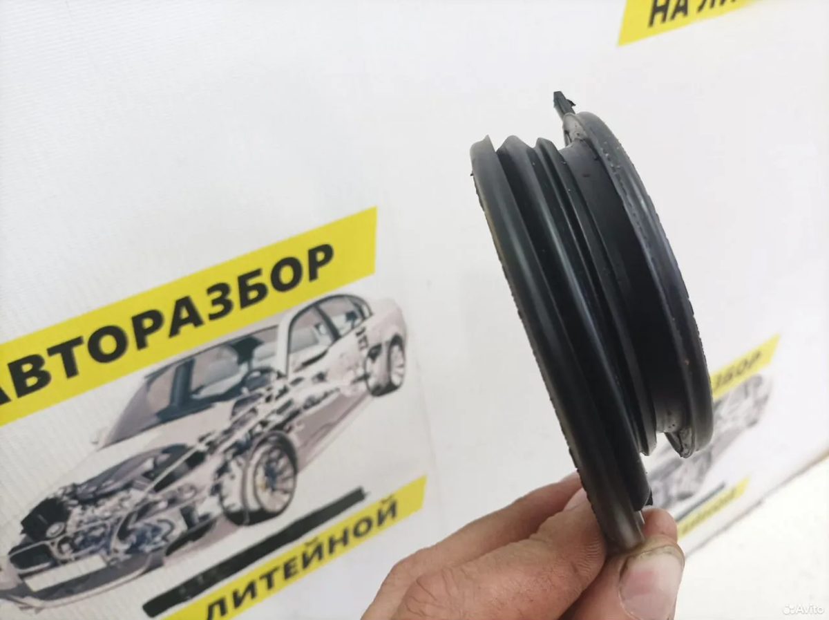Уплотнитель горловины бака Toyota Camry XV70 — фото 4