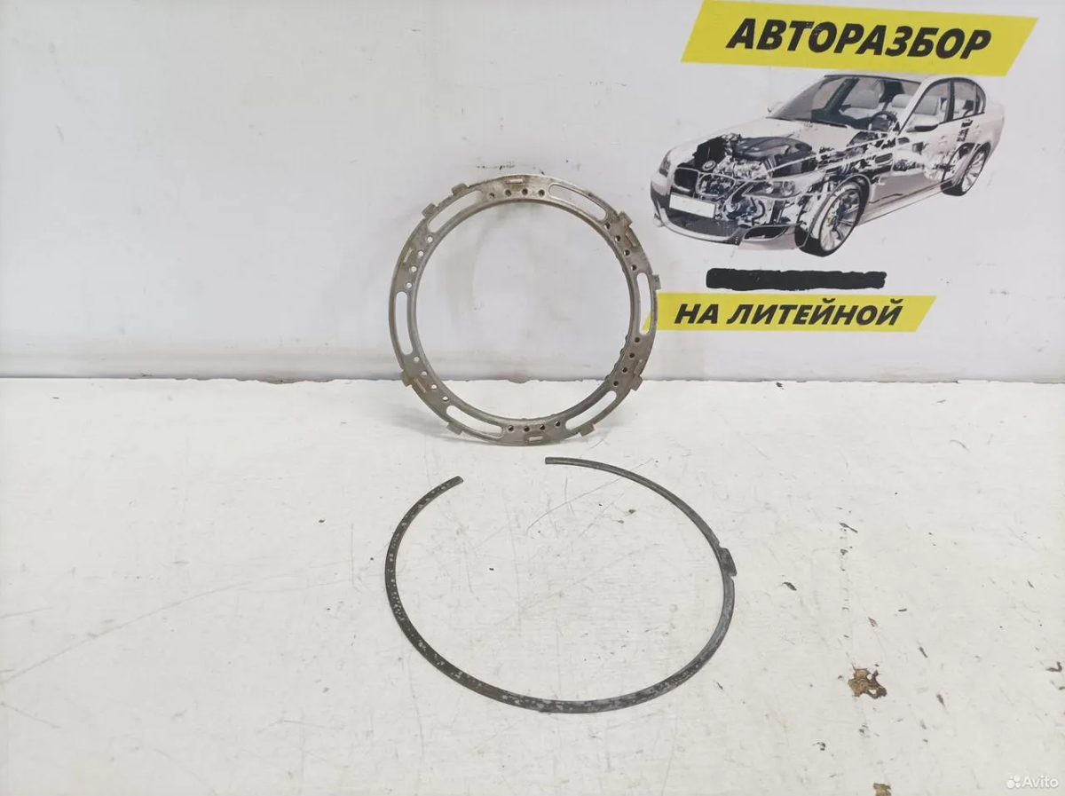 Возвратная пружина 1-й UB80 Toyota Camry 70