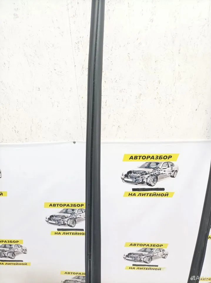 Резинка проёма двери задний левый Toyota Camry V70 — фото 2