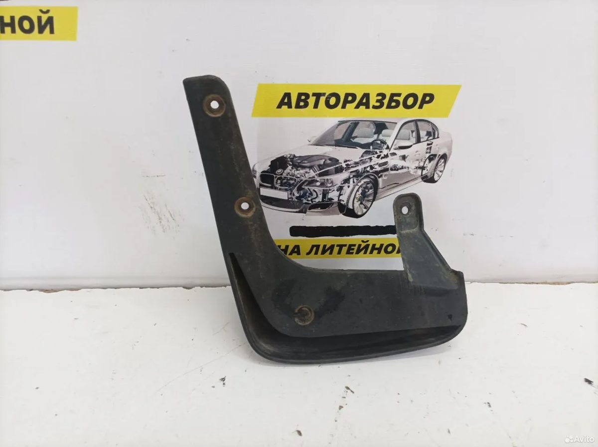 Брызговик передний правый Hyundai IX35