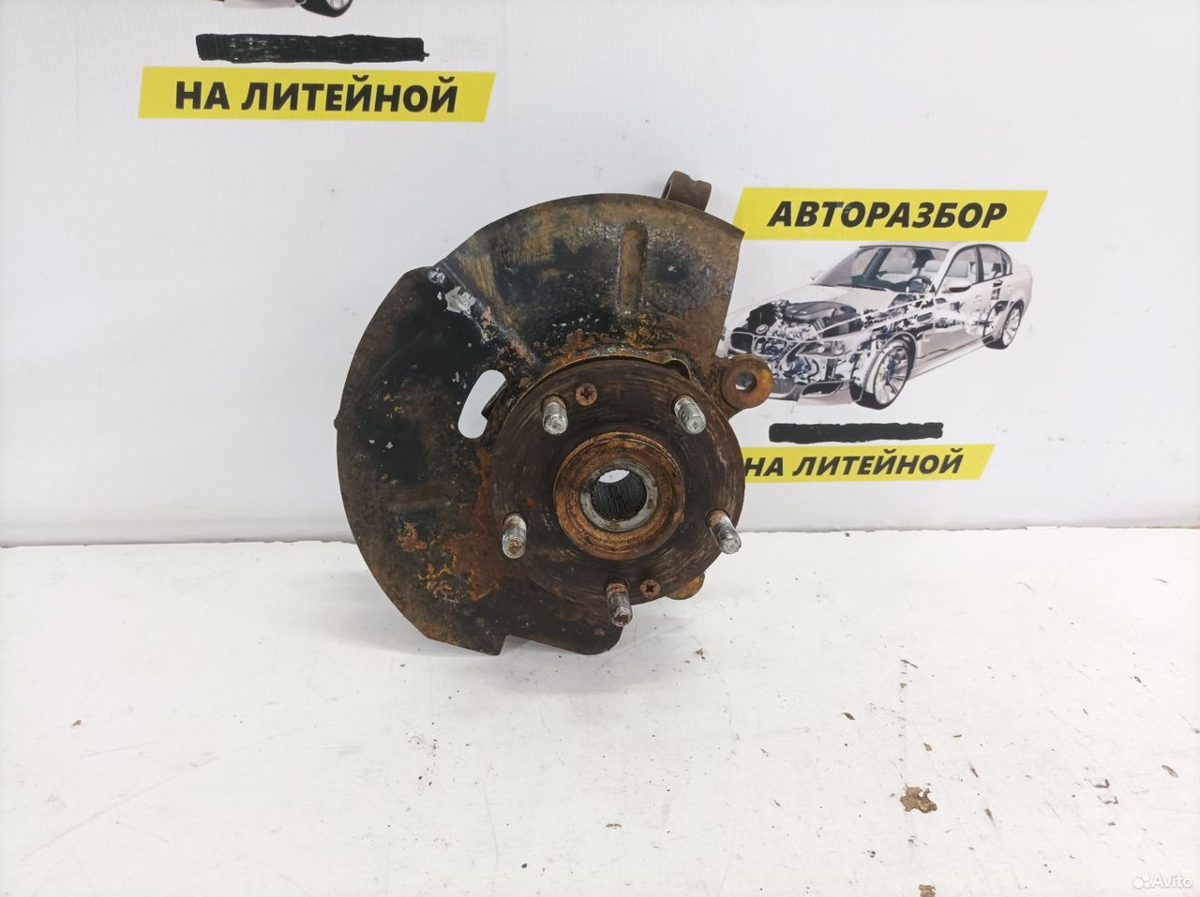 Кулак передний правый Hyundai IX35