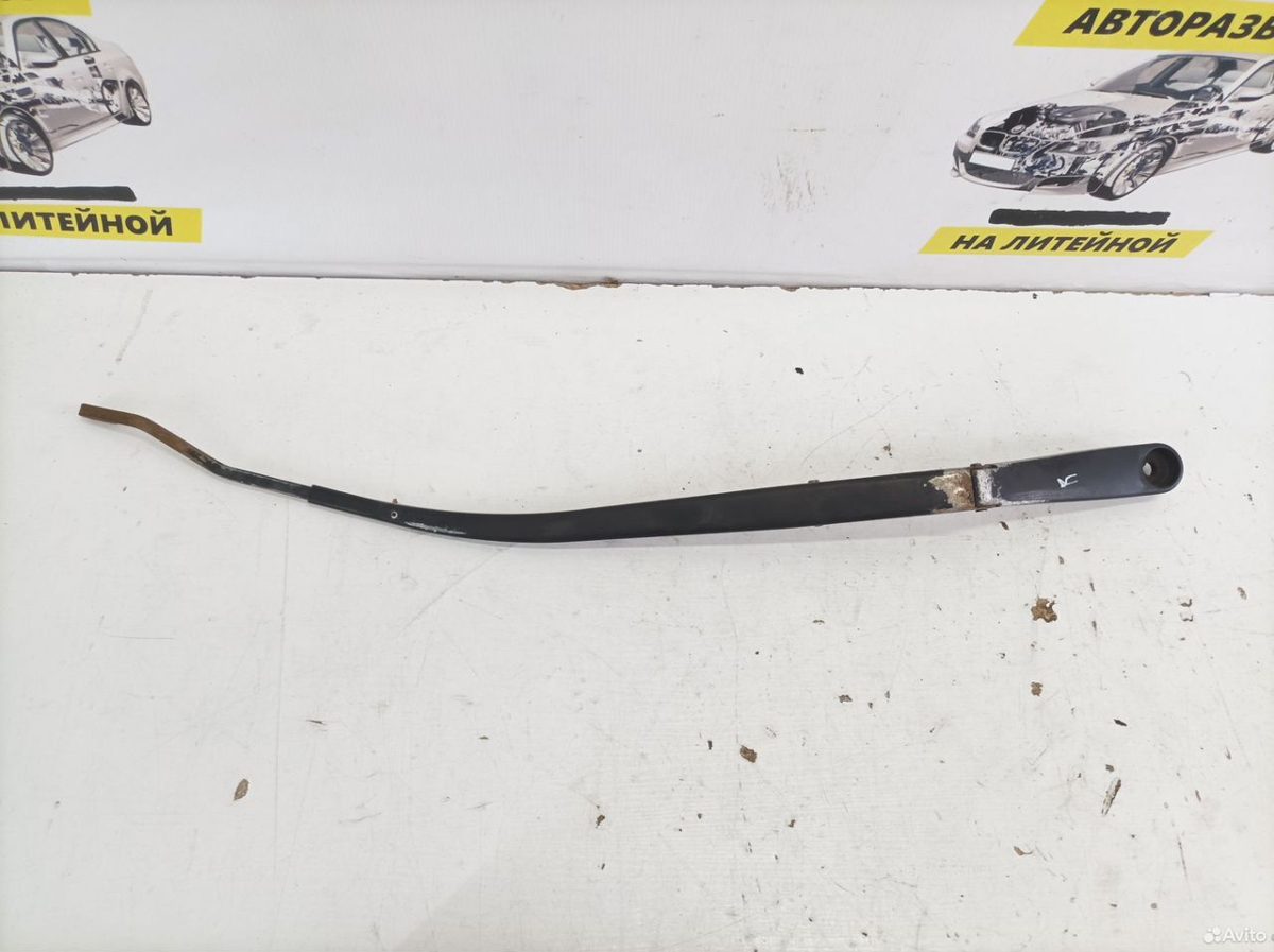 Поводок дворника правый Hyundai IX35