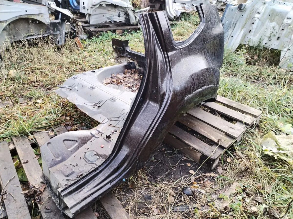 Крыло заднее левое Renault Duster 1
