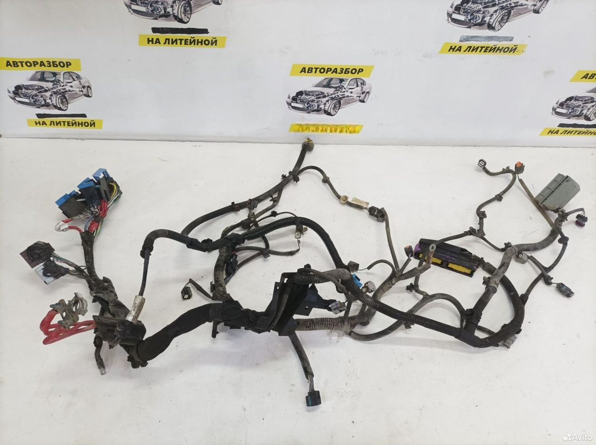 Проводка под капотом F4RE410 AT Renault Kaptur