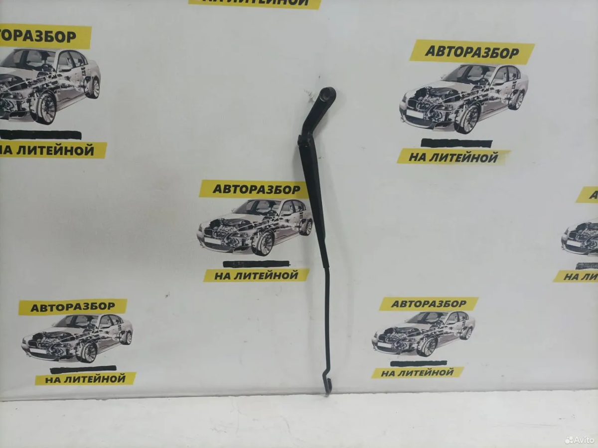 Поводок дворников Volkswagen Golf 4