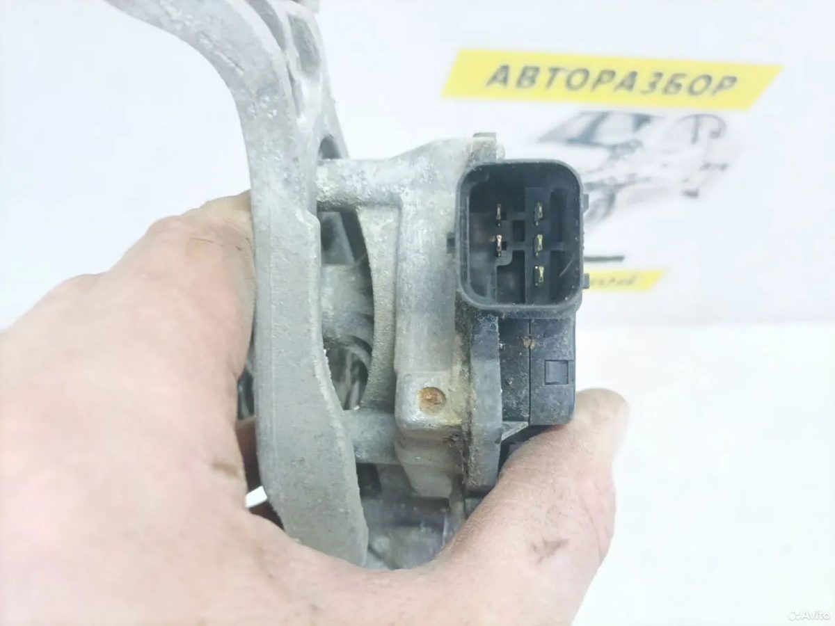 Трапеция дворников Hyundai Solaris 1 — фото 5