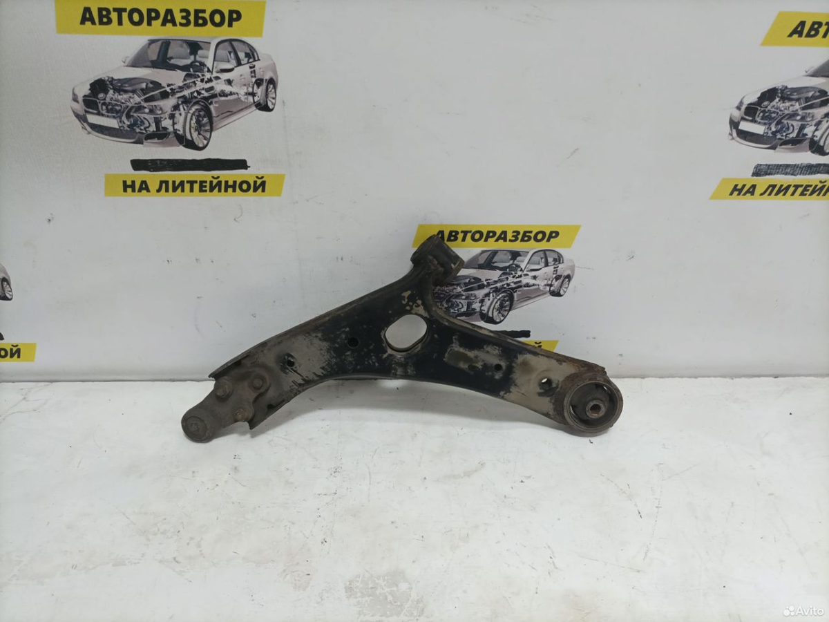 Рычаг передний правый Kia Sportage 3 SL
