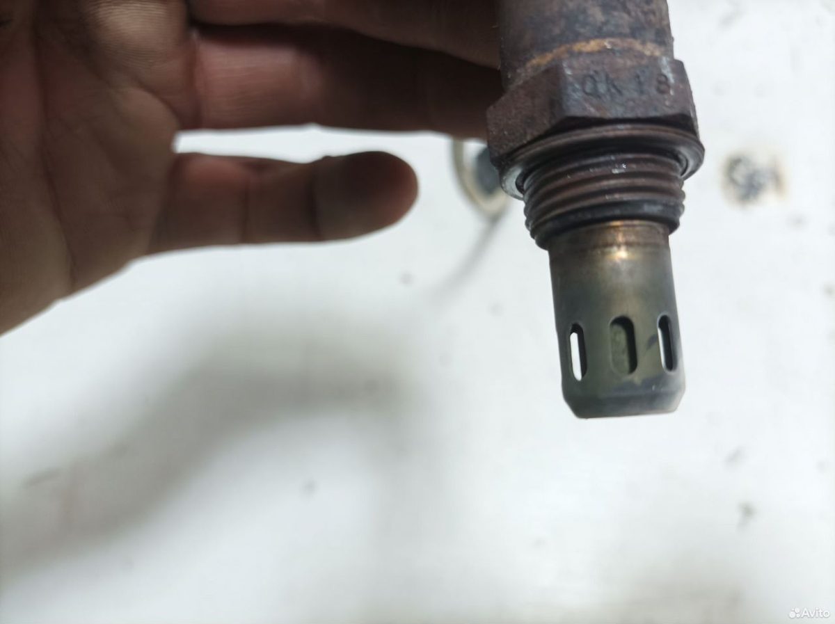 Лямбда зонд нижний HR16DE Nissan Tiida C11 — фото 2