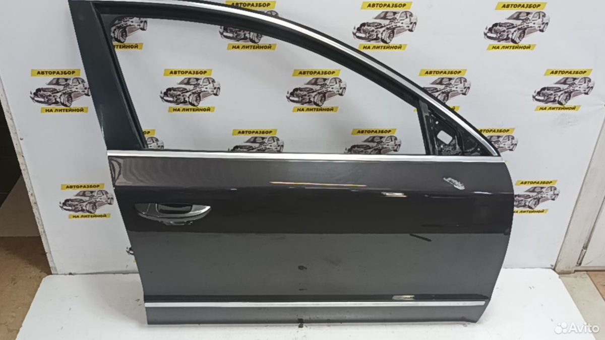 Дверь передняя правая в сборе Skoda Superb 2