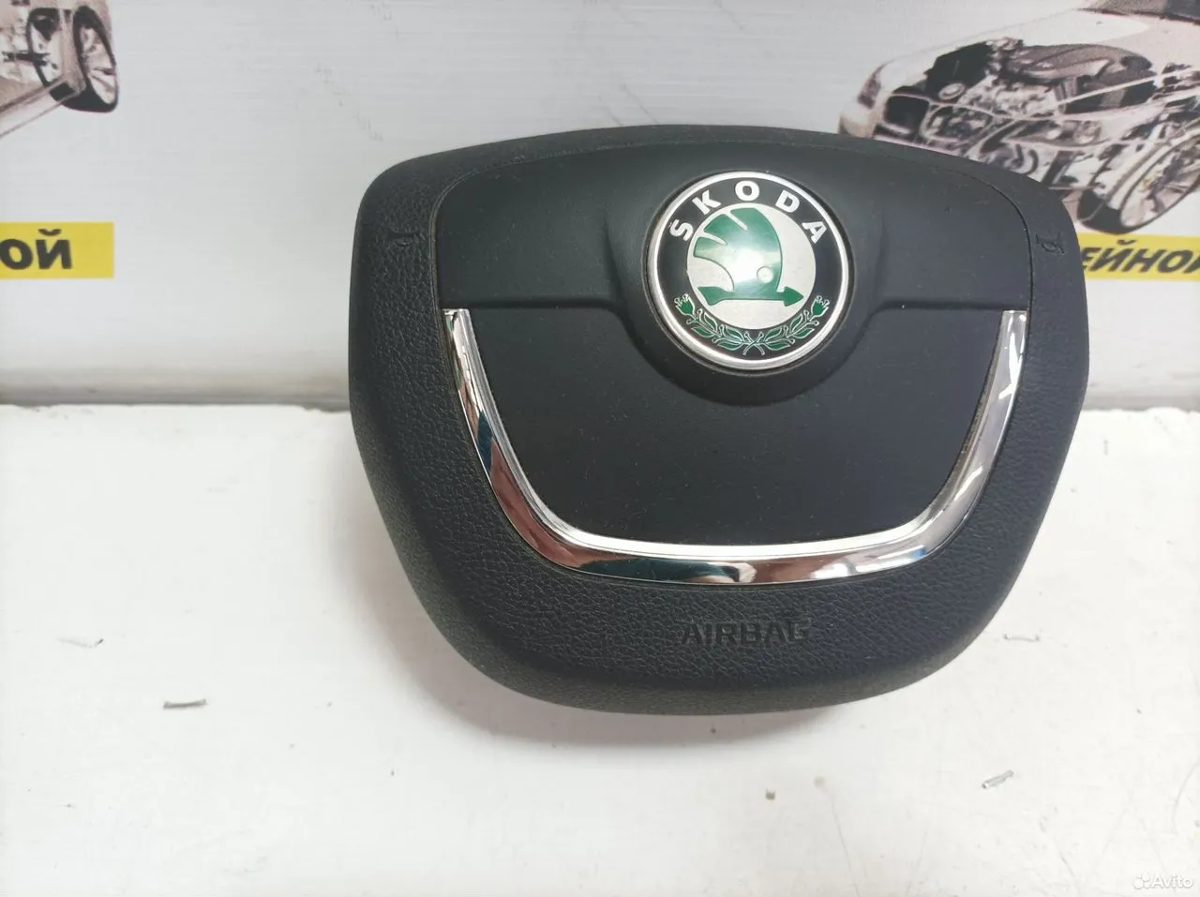 Подушка безопасности водителя Skoda Superb 2