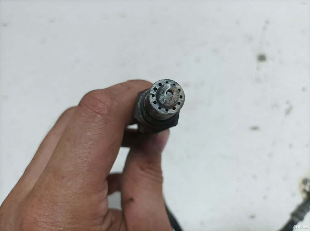 Лямбда зонд нижний 1.8 CDA Skoda Superb — фото 4