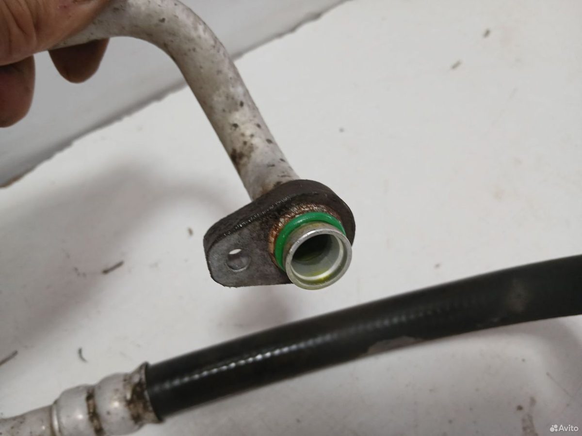 Трубки кондиционера G4KD Hyundai IX35 2011 — фото 3