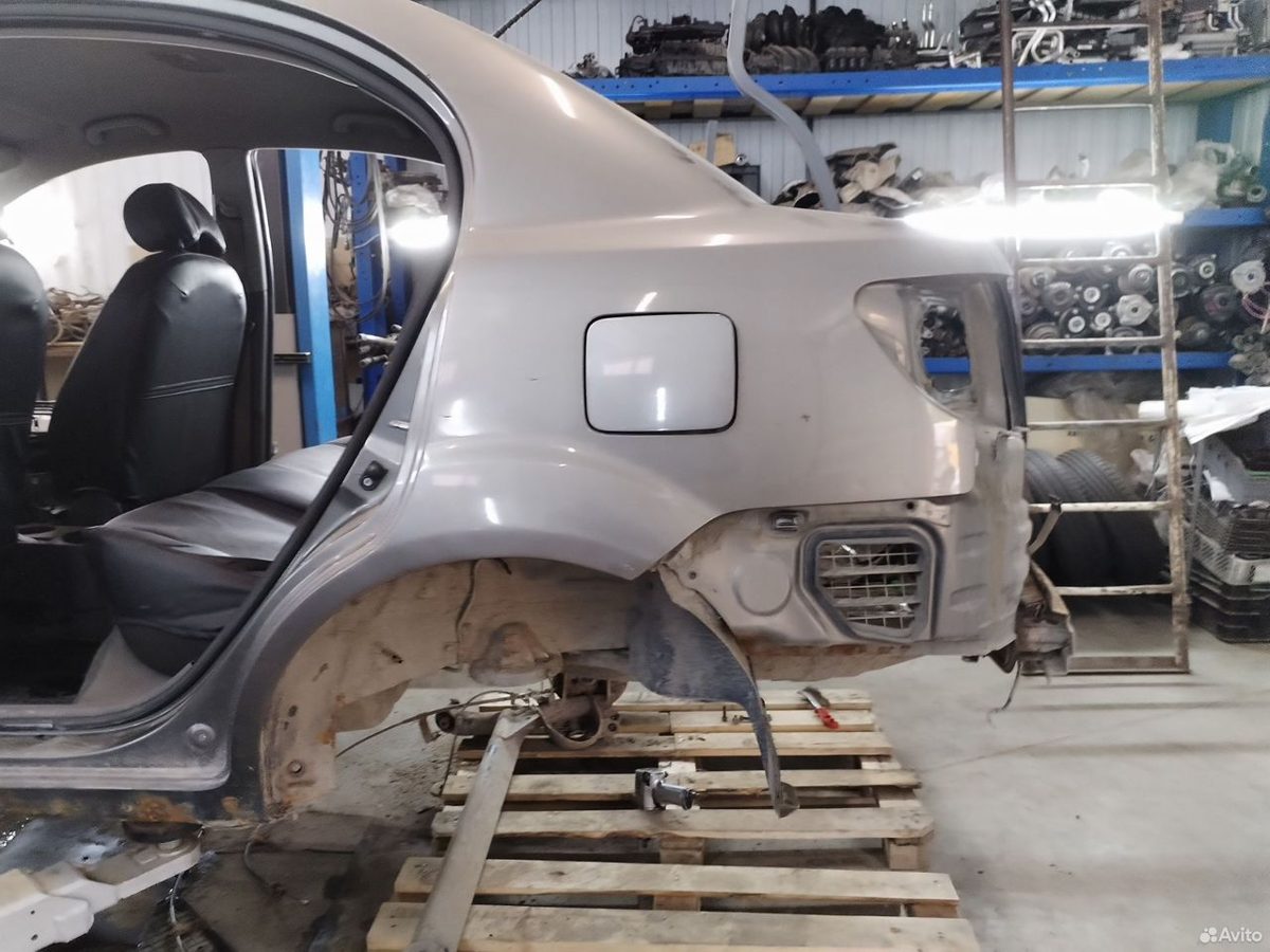 Крыло заднее левое Kia Rio 2 седан