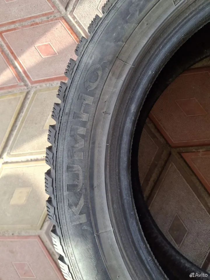 Kumho I'Zen KW22 215/55 R17 98T — фото 6
