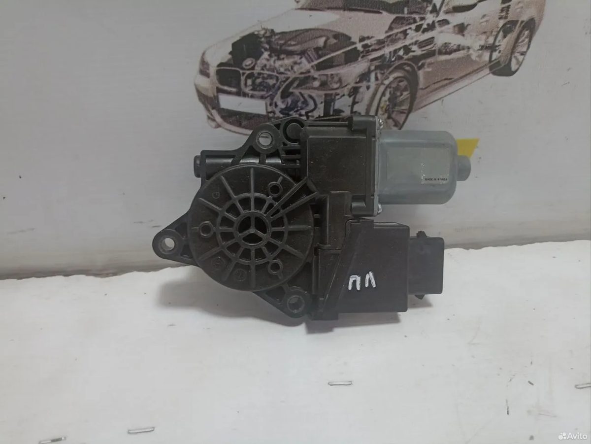 Мотор стеклоподъемника левый Kia K5 DL3